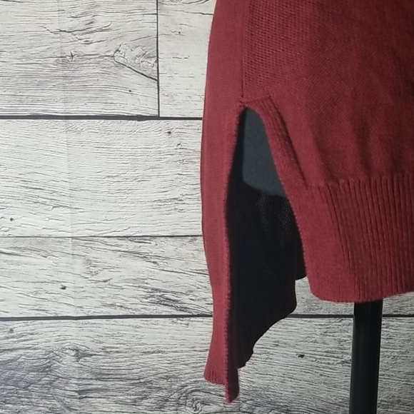 NEW! GORGEOUS BURNT ORANGE SWEATER - Picture 4 of 11